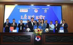 Bóng đá Việt Nam nhận gói tài trợ gần 100 tỷ đồng