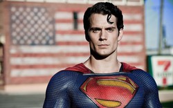 Henry Cavill chính thức quay lại DCEU trong vai Superman