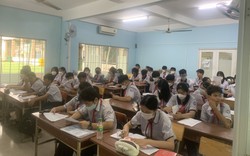 TP.HCM: Hai lớp học tạm bên nắp cống đã có phòng học mới