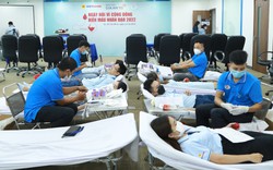 200 đơn vị máu từ Vietbank và khách hàng được chuyển về các bệnh viện, cơ sở y tế tại TP.HCM