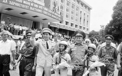 Liên Xô đã giúp Việt Nam cho đến khi "lực kiệt" như thế nào?