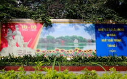 Hà Nội rực cờ đỏ sao vàng, người dân hân hoan chào mừng ngày Giải phóng Thủ đô