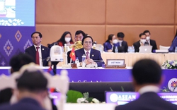 Hội nghị cấp cao ASEAN 41: Thủ tướng nhấn mạnh sự bất ổn, khó lường trong tình hình quốc tế