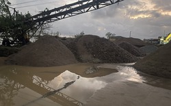 TT-Huế: Phát hiện nhiều cát lậu tại bãi tập kết cát bên sông Hương