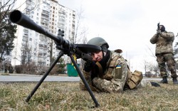 Đặc nhiệm Ukraine tuyên bố tiêu diệt đội tuần tra Nga ở Lugansk; lính bắn tỉa của Kiev lập kỷ lục