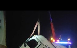 Tai nạn trên cao tốc Trung Lương - TP.HCM: Xe container tông xe tải, hàng ngàn trái dưa rơi đầy trên mặt đường 