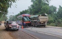 Hòa Bình: Tai nạn giao thông liên hoàn khiến 2 người tử vong