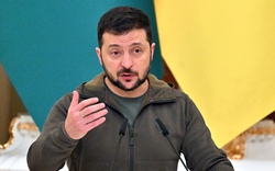 Ukraine đột kích tu viện 1.000 năm tuổi ở Kiev, Tổng thống Zelensky tuyên bố thiết lập 'trung tâm bất bại'