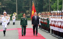 Phó thủ tướng kiêm Bộ trưởng Quốc phòng Australia thăm Việt Nam