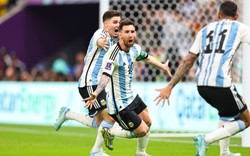 Chùm ảnh: Messi và Enzo Fernandez lập siêu phẩm, Argentina sáng cửa đi tiếp