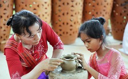 Nóng: Nghệ thuật làm gốm của người Chăm được UNESCO ghi danh Di sản cần bảo vệ khẩn cấp