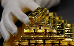 Sau phát biểu của Chủ tịch Jerome Powell, giá vàng thế giới đảo chiều giảm mạnh