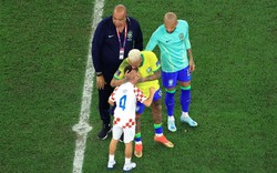 Khoảnh khắc World Cup 2022: Neymar "mít ướt", con trai Perisic đến dỗ dành
