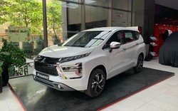 Mitsubishi Xpander giảm giá sốc cuối năm, quyết hạ bệ Toyota Veloz Cross tại Việt Nam