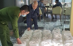 Thu giữ hơn 500 lít rượu thủ công không rõ nguồn gốc tại Hà Nội