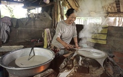 Đây là loại bánh đặc sản do dân làng cổ Túy Loan ở Đà Nẵng làm ra đang bán cháy hàng dịp Tết 