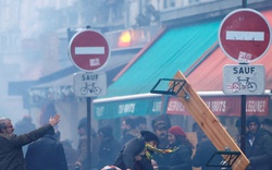 Bạo loạn ở Paris