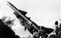 Cách bắn sáng tạo của tên lửa SAM-2 hạ gục pháo đài bay B-52