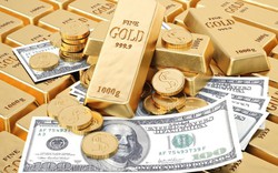 Lãi suất tăng, nhà đầu tư bán vàng chuyển tiền vào ngân hàng