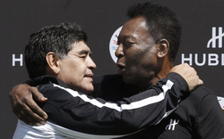 Lời hẹn của "Vua bóng đá" Pele với Maradona đã trở thành sự thật