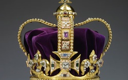 Vương miện đăng quang của Vua Charles III