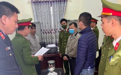Bắt Giám đốc chi nhánh văn phòng đăng ký đất đai ở Bắc Giang