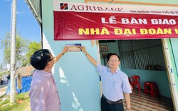 Agribank Chi nhánh tỉnh Kiên Giang, Tiền Giang trao tặng nhà đại đoàn kết cho hộ nghèo
