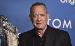 Tom Hanks trở lại màn ảnh với vai diễn ông già khó tính trong "A Man Called Otto"