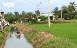 Tìm thấy thi thể cô gái dưới kênh mương sau 3 ngày mất tích