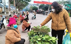 Lá xông, gừng, xả, vỏ bưởi bất ngờ tăng giá phi mã, nhiều người ở Sơn La vẫn mua tới tấp, vì sao vậy?