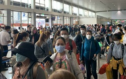 Mùng 7 Tết: Tân Sơn Nhất vẫn đông nghẹt, các hãng hàng không tăng chuyến bay đêm
