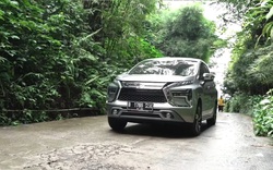 Xem Mitsubishi Xpander 2022 leo dốc, hộp số CVT mới liệu có yếu?