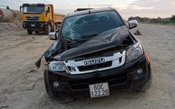 Khởi tố tài xế điều khiển xe gàu múc đập 2 ô tô ở Bình Thuận
