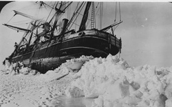 Câu chuyện huyền thoại về con tàu Endurance nằm dưới lớp băng Nam Cực 