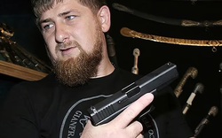  Lãnh đạo Chechnya gửi cảnh báo 'nóng' Ukraine, cựu Thủ tướng Ukraine cầm súng chiến đấu