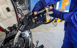 Giá xăng dầu hôm nay 22/3: Giá xăng sắp được giảm 2.200 đồng/lít?