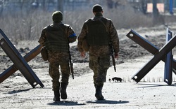 Ukraine và Nga trao đổi tù binh