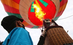 Mở lại đường bay quốc tế, Đà Nẵng thả khinh khí cầu giữa phố
