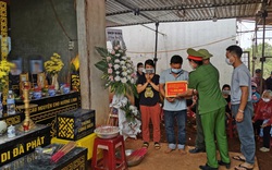 Đắk Lắk: Trao tiền hỗ trợ cho gia đình có ba con nhỏ tử vong dưới hồ nước