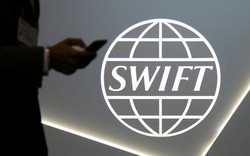 Chiến sự Nga - Ukraine: Ngân hàng Nga bị loại khỏi SWIFT, Ngân hàng Nhà nước chỉ đạo nóng