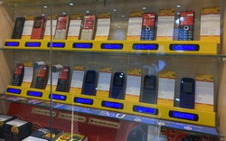 Điện thoại thông minh Nokia "cháy hàng" ở Việt Nam, máy "cục gạch" bán cầm chừng 