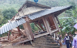 Hoà Bình: Dông lốc kèm theo mưa đá, gây hư hại 169 ngôi nhà và hoa màu của người dân