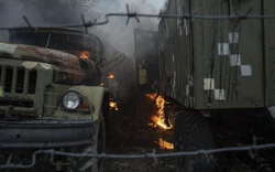 NÓNG: Ukraine tung video tấn công, đốt kho đạn lớn của Nga ở Donbass thành tro