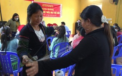 Lào Cai: Nâng cao tay nghề thêu, may thổ cẩm cho hội viên nông dân
