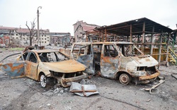 Tình hình Mariupol: Nga cấp thẻ ra vào, thành phố "vừa đau lòng vừa thảm khốc về quân sự"
