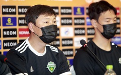 HLV Jeonbuk FC: "Văn Toàn có thể chơi ở K-League"