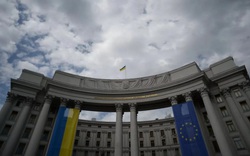 Ngoại trưởng Áo tuyên bố "phũ", Ukraine nổi giận