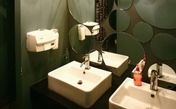 Lắp gương trong phòng tắm: Cũng cần nghệ thuật!
