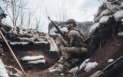 Nhiều ngôi làng chiến lược ở Đông Ukraine thất thủ, Nga bắn tên lửa Kalibr hủy diệt kho vũ khí Mỹ, châu Âu