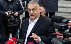 Thủ tướng Hungary tuyên bố chiến thắng, gọi ông Zelensky là “đối thủ”